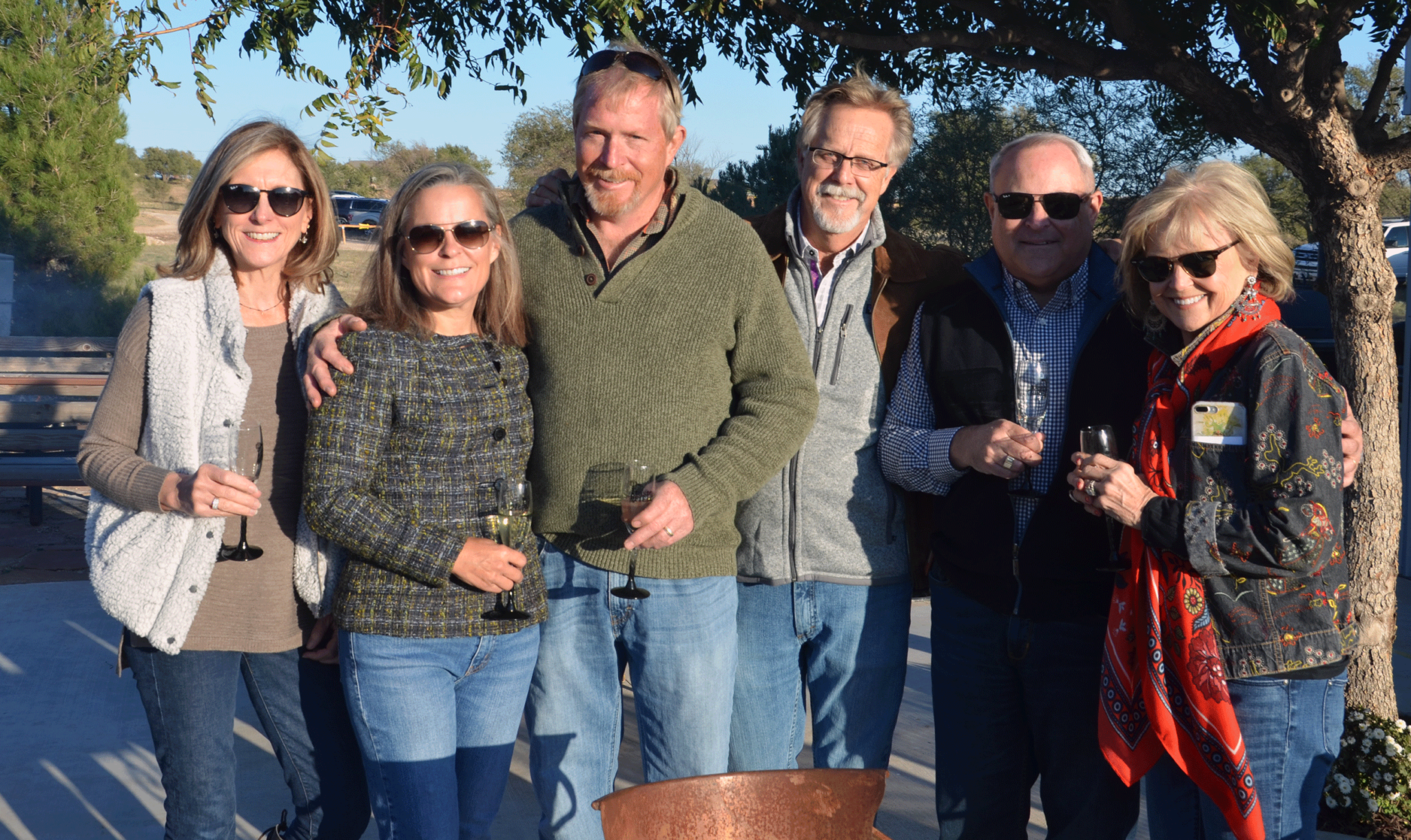 Group-of-friends-at-Taste-of-Fields-Event