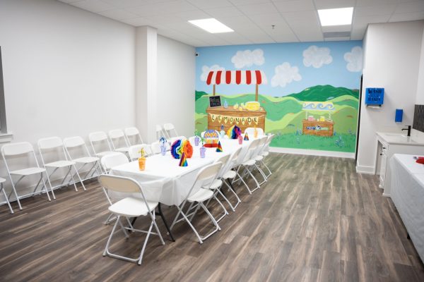 Lemonade Stand Party Room 2